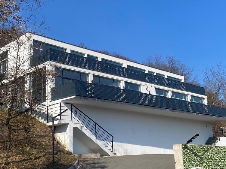 Duplex cu 5 camere cu Canalizare în Popești