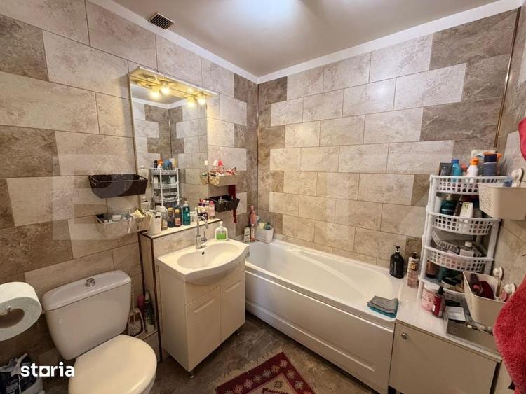 Apartament cu 2 camere decomandat în Craiovița Nouă