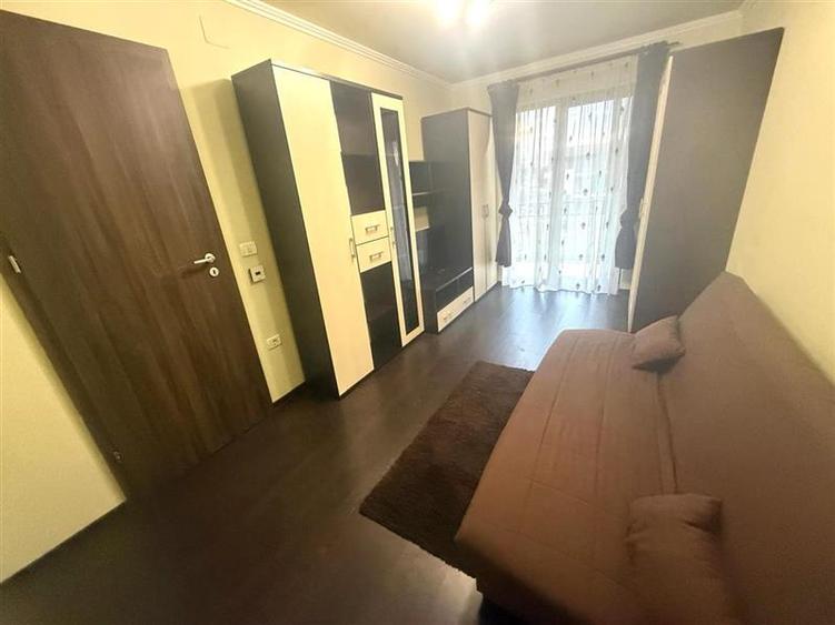 Apartament cu 2 camere decomandat în Aradului
