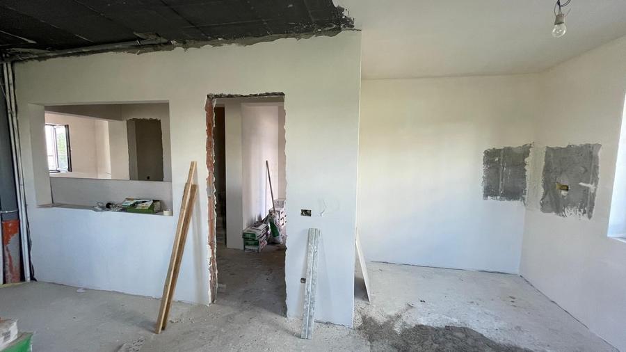 Casă cu 4 camere cu Teren 256 Mp în Galata
