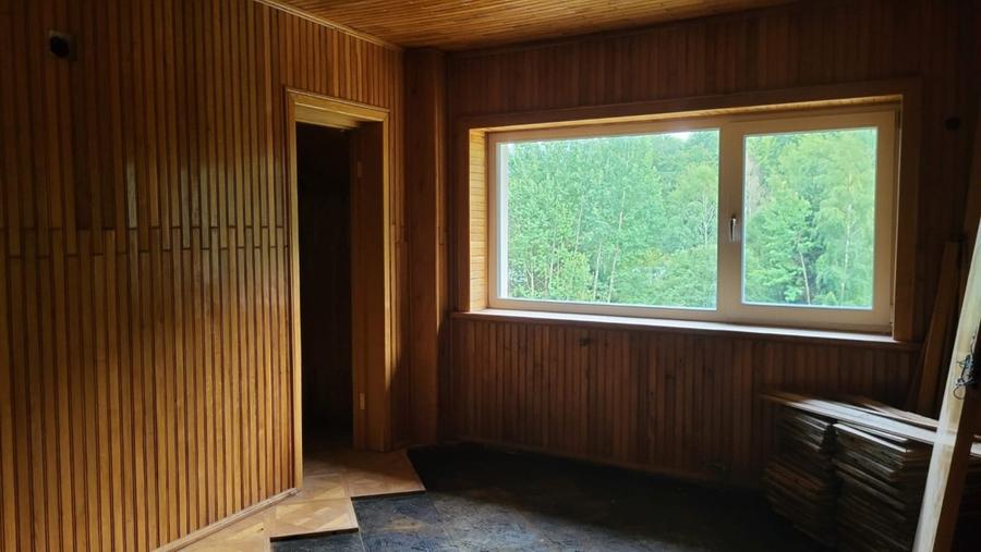 Casă cu 15 camere cu Teren 1300 Mp în Cheia