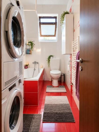 Apartament cu 4 camere decomandat, mobilat în Aradului