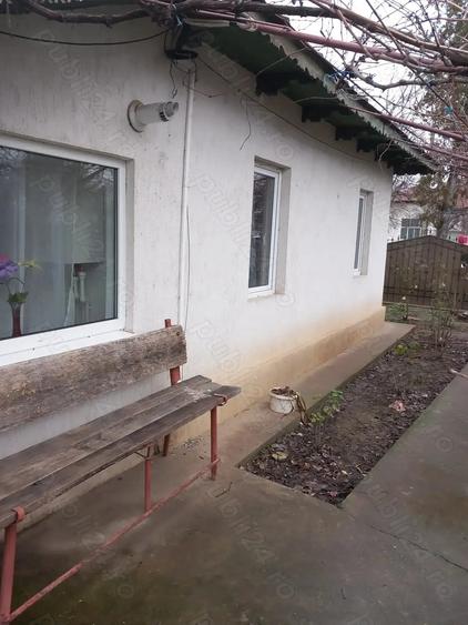 Casă cu 3 camere cu Teren 987 Mp în Tichilești