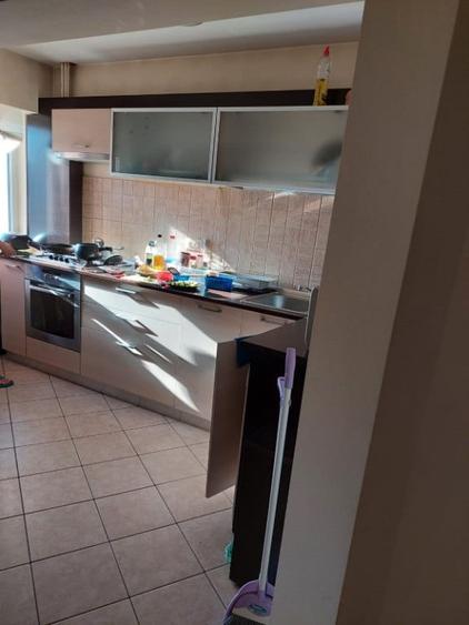Apartament cu 2 camere decomandat în Obor