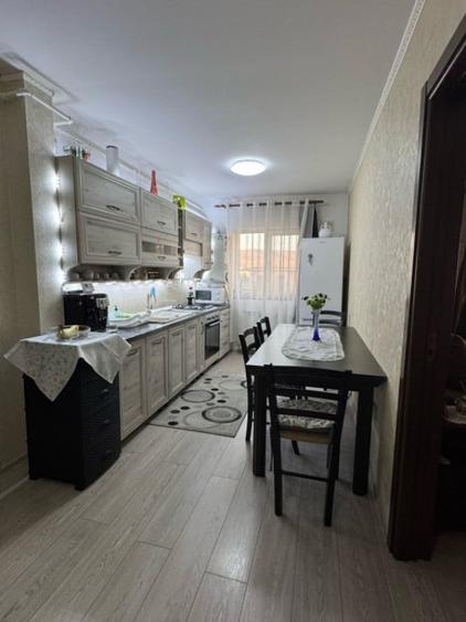 Apartament cu 2 camere decomandat în Florești — fotografia 2
