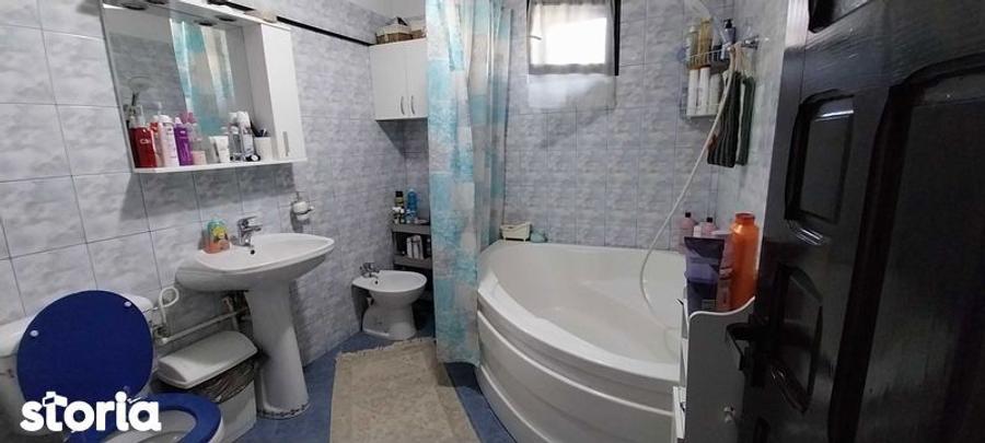 Casă cu 4 camere cu Teren 400 Mp în Gării