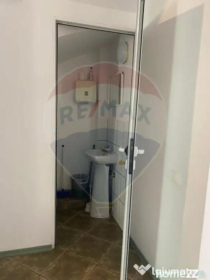 Casă cu 5 camere cu Teren 188 Mp în Vitan
