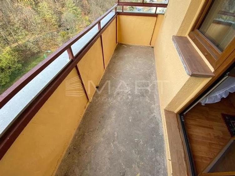 Apartament cu 3 camere decomandat în Județean