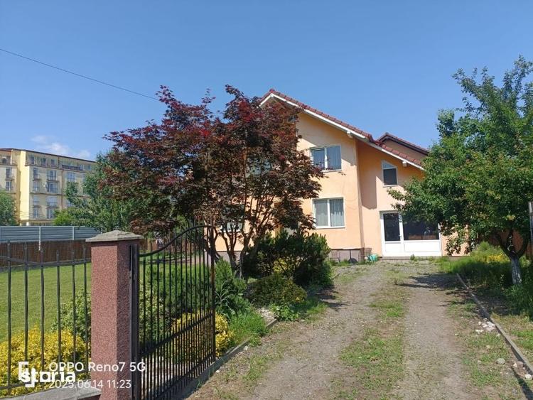 Casă cu 5 camere cu Teren 500 Mp în Reghin