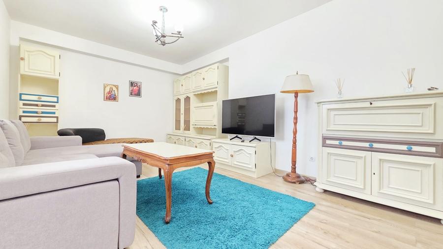 Apartament cu 3 camere decomandat în Ultracentral
