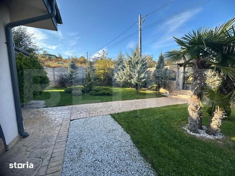 Casă cu 6 camere cu Teren 1750 Mp în Bucium