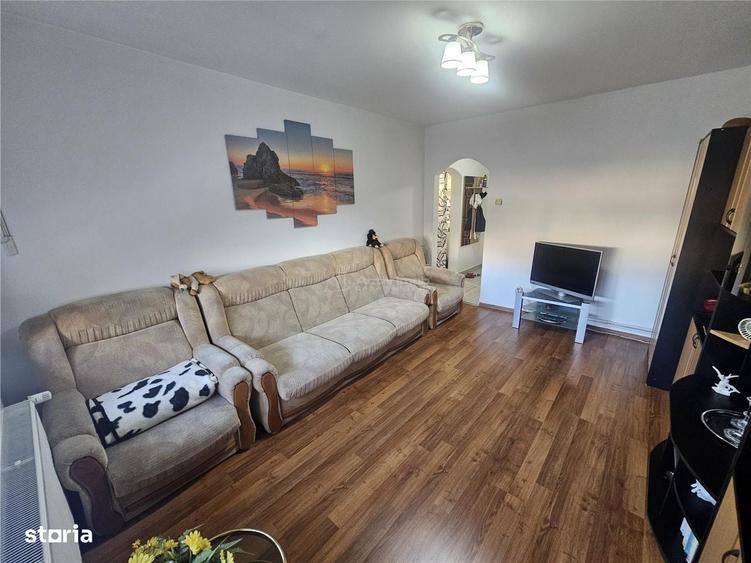 Apartament cu 2 camere decomandat în Calea Caransebeșului