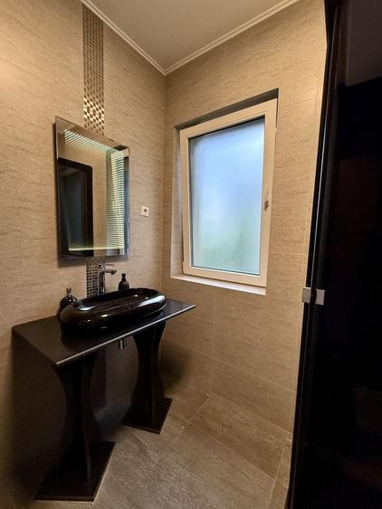 Apartament cu 3 camere decomandat în Orizont