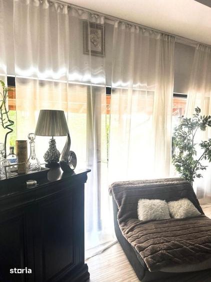Casă cu 7 camere cu Teren 1000 Mp în Boldești