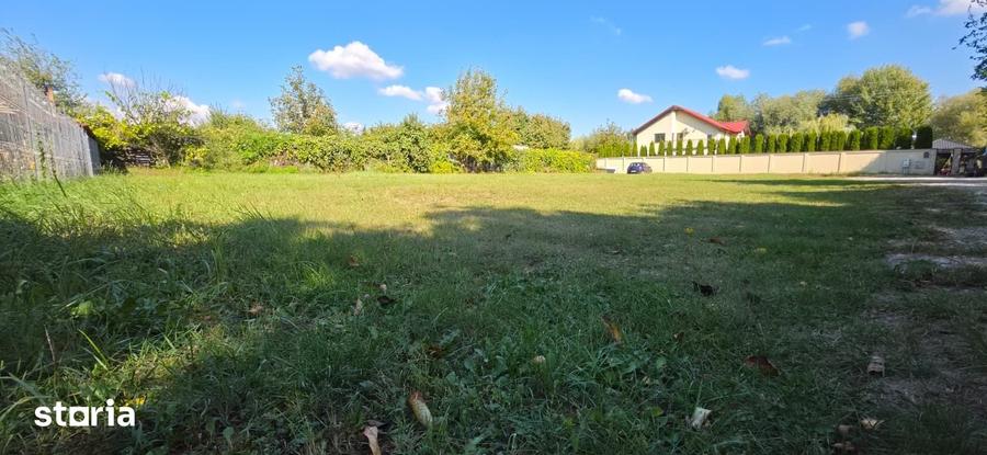 Teren de 1000 mp, în Hemeiuș