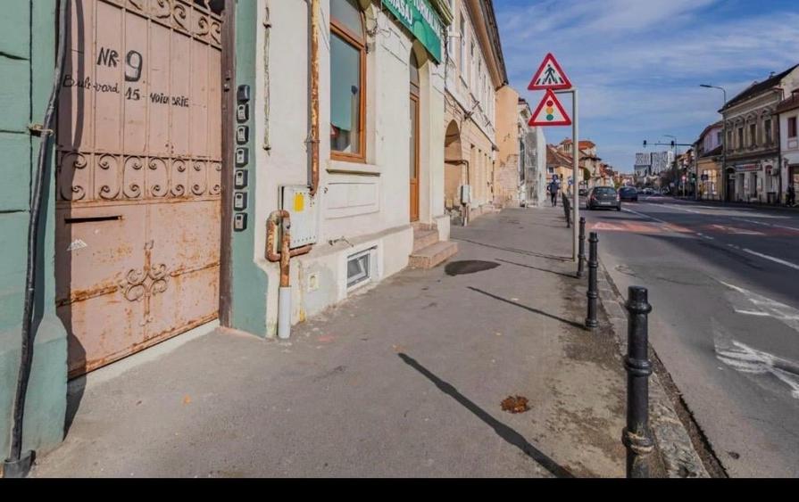 Garsonieră semidecomandată, mobilată în Centrul Istoric