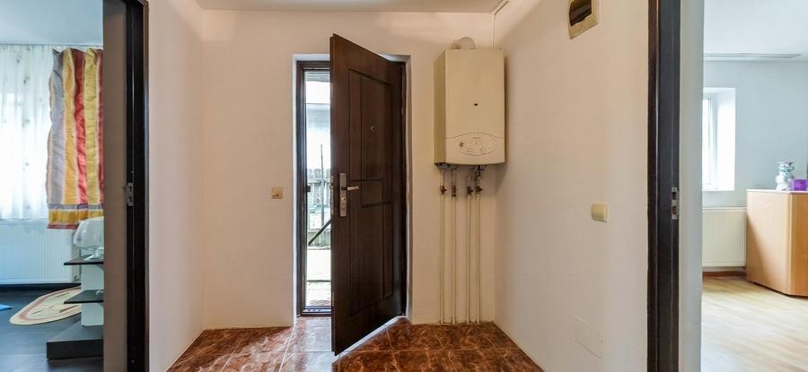 Casă individuală cu 3 camere cu Teren 200 Mp în Alexandriei