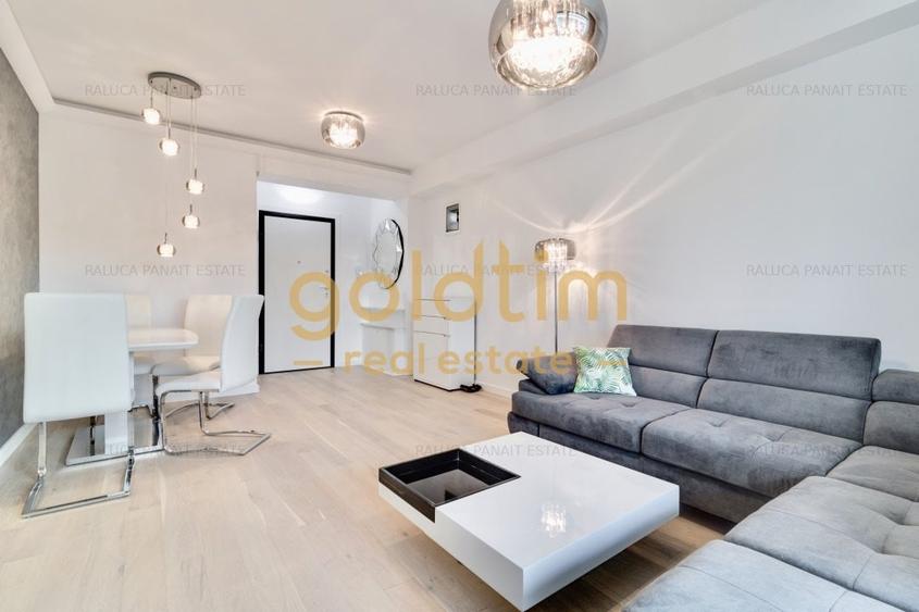 Apartament cu 3 camere semidecomandat, mobilat în Băneasa