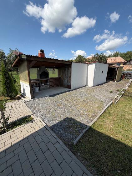 Casă cu Teren 1500 Mp în Aiton