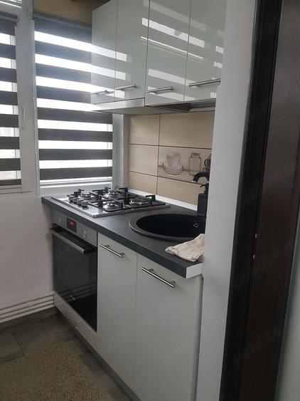Apartament cu 2 camere decomandat în Mircea-Vodă