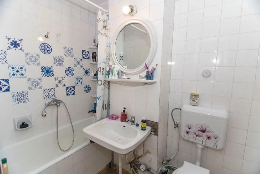 Apartament cu 4 camere decomandat în Ultracentral