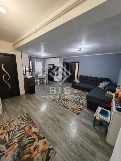 Apartament cu 3 camere decomandat în Sud