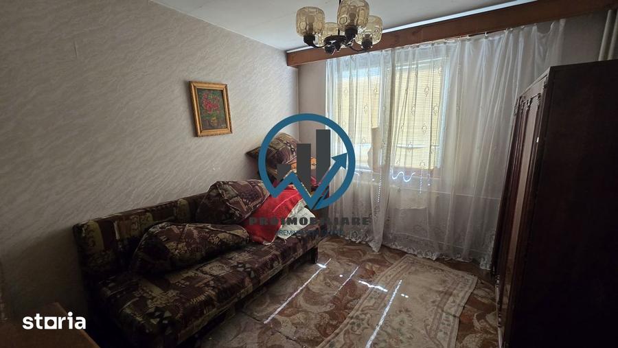 Apartament cu 3 camere în Craiovei