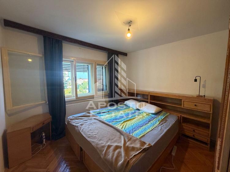 Apartament cu 2 camere decomandat în Aradului