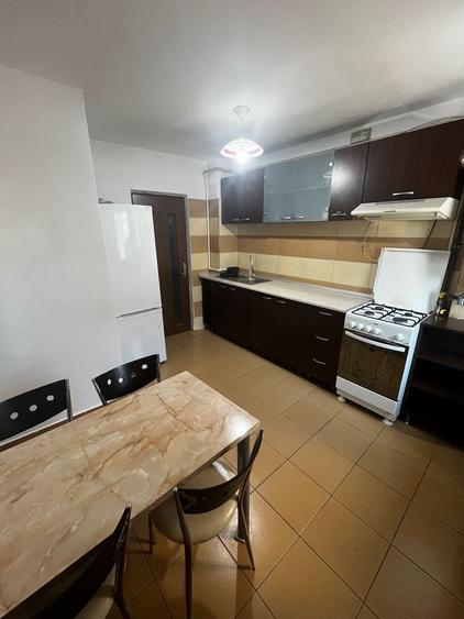 Inchiriez Apartament 2 camere Zona Centrala Decomandat - 6