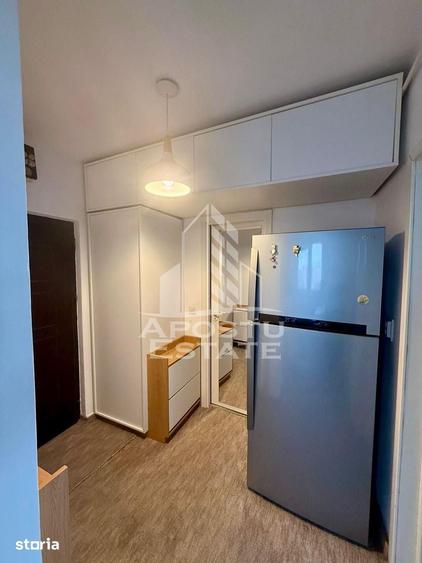 Apartament cu 2 camere decomandat în Soarelui