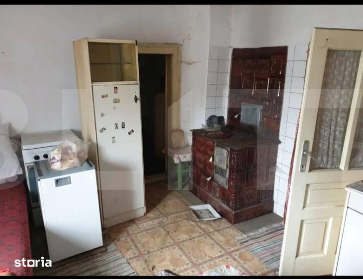 Casă cu 2 camere cu Teren 1426 Mp în Dalnic