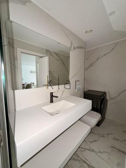 Apartament cu 3 camere semidecomandat, mobilat în Zorilor