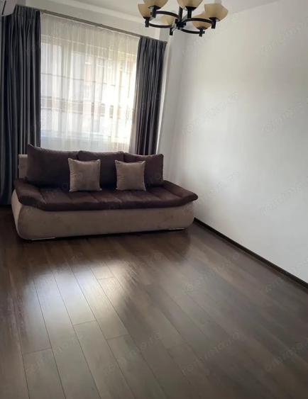 Apartament cu 3 camere decomandat, mobilat în Berceni