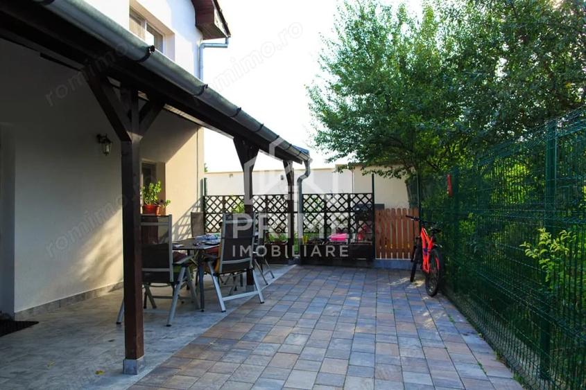 Casă cu 6 camere cu Teren 517 Mp în Dumbrava (Ciugud)