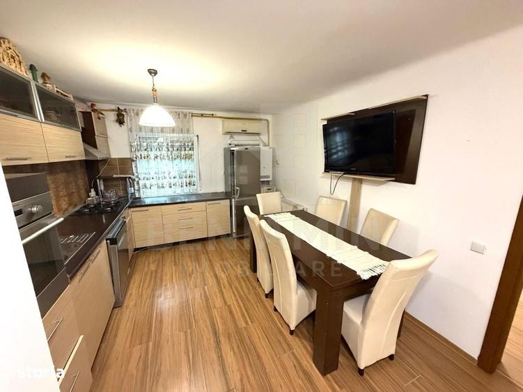 Apartament cu 4 camere decomandat în 1 Mai