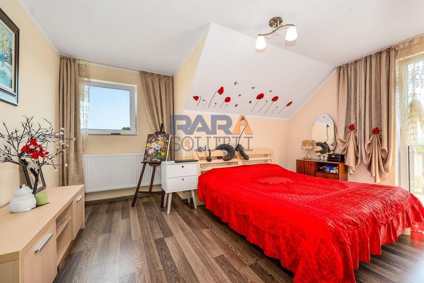 Casă individuală cu 4 camere cu Canalizare în Cordun
