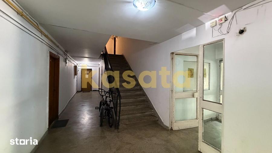 Apartament cu 3 camere, mobilat în Nerva Traian