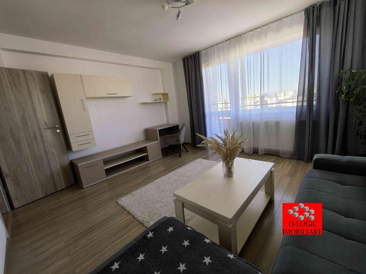 Apartament cu 2 camere decomandat în Tractorul