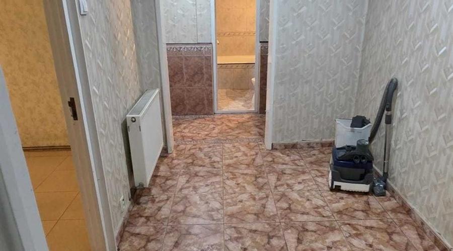 Apartament cu 2 camere decomandat în Titan