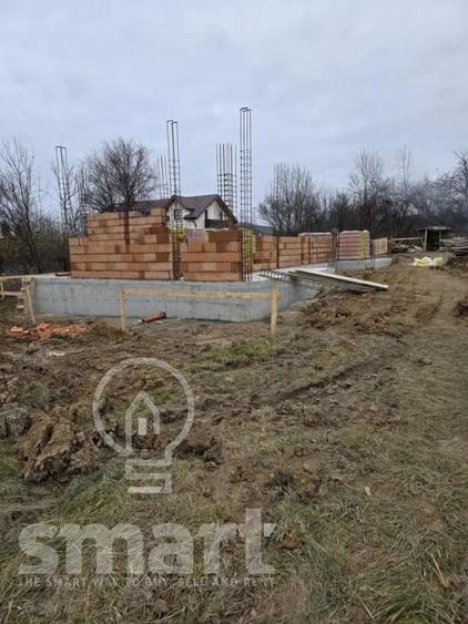 Casă individuală cu 5 camere cu Garaj în Sălicea