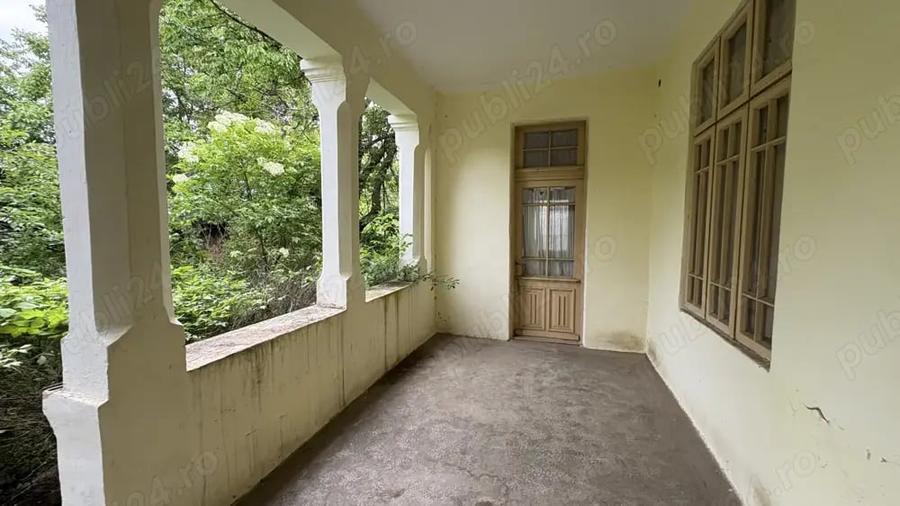 Casă cu 4 camere cu Teren 2100 Mp în Satu Nou
