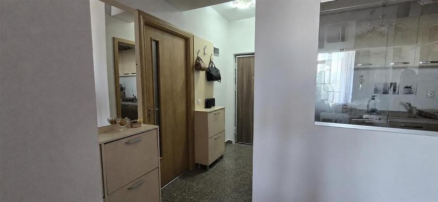 Apartament cu 2 camere semidecomandat în Exterior Sud