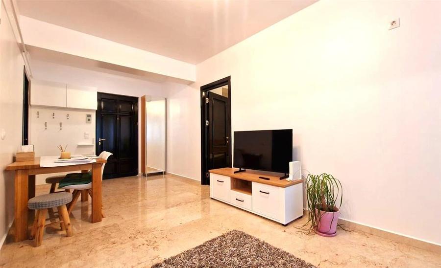 Apartament cu 2 camere decomandat, mobilat în Copou