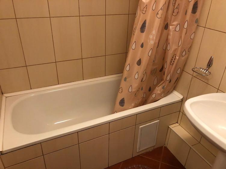 Garsonieră decomandată în Unirii
