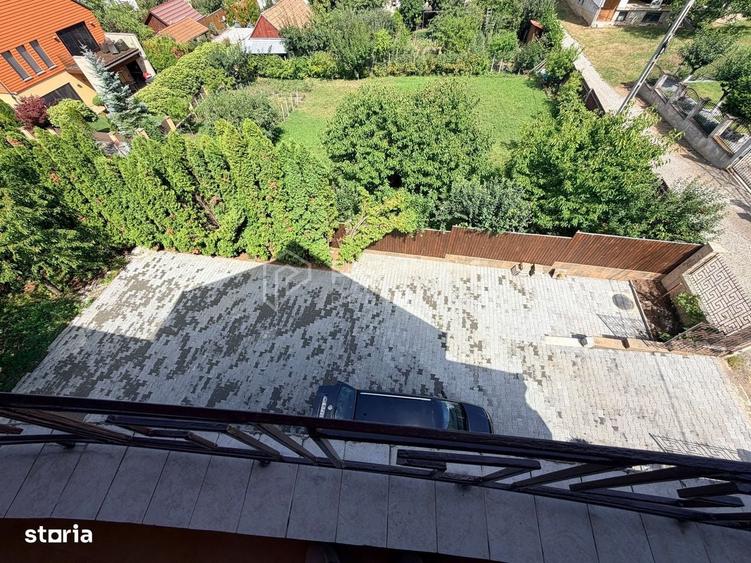 Spațiu comercial, de 160 mp, în Platou