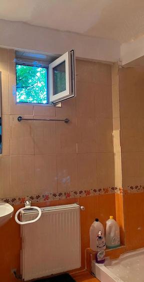Apartament cu 2 camere decomandat în Splaiul Unirii