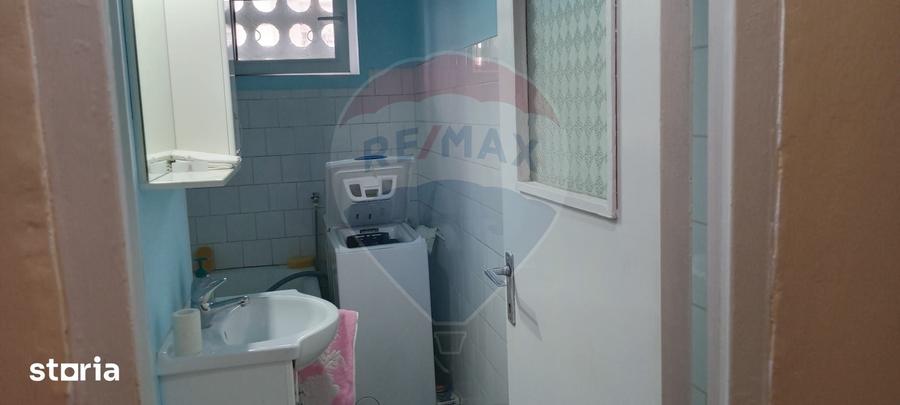 Apartament cu 2 camere semidecomandat în Aurel Vlaicu