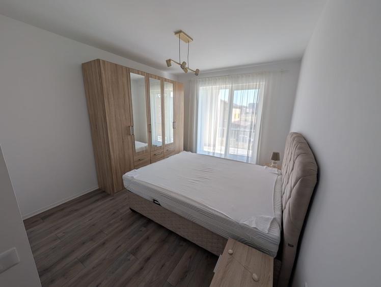 Apartament cu 3 camere decomandat, mobilat în Theodor Pallady