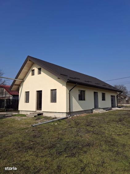 Casă cu 3 camere cu Teren 977 Mp în Petrăchioaia