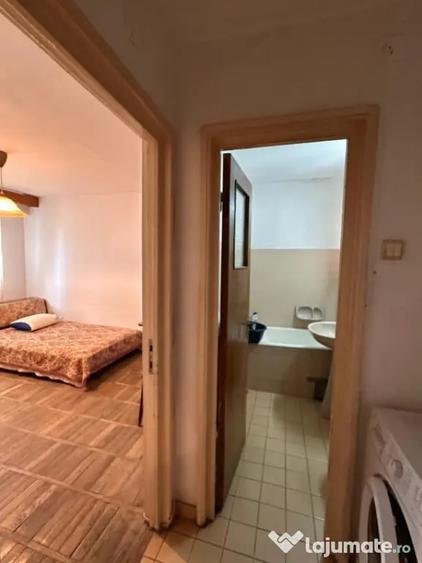 Apartament cu 3 camere decomandat în Tomis Nord